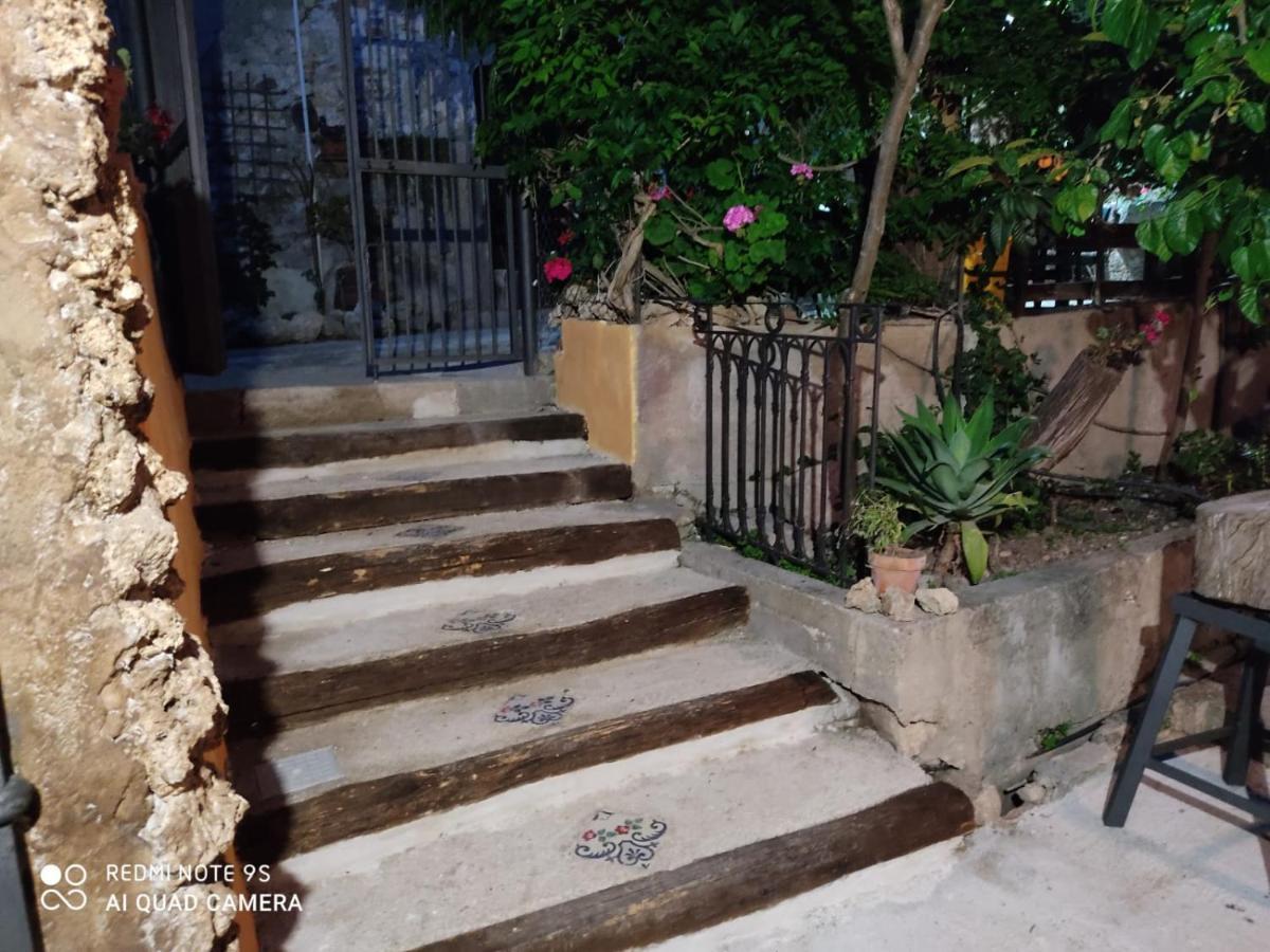 Casa Vacanze Fondaco Di Scillato Scillato  外观 照片