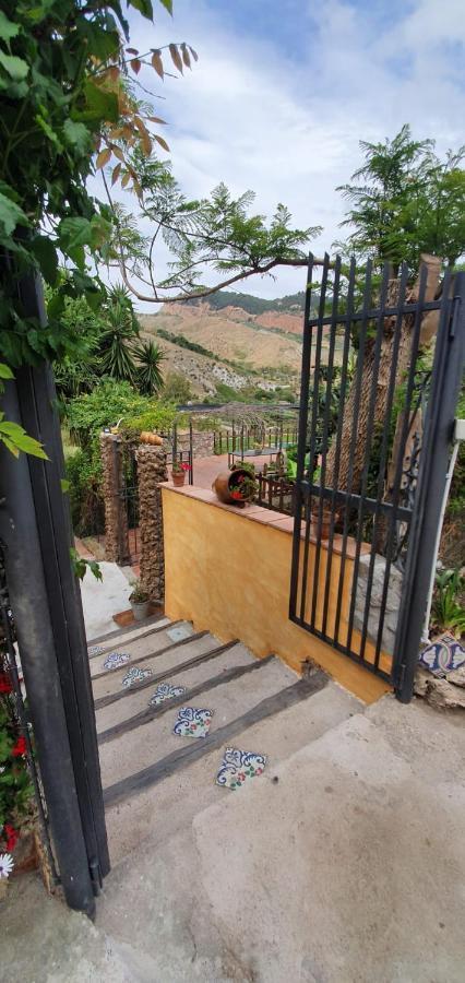 Casa Vacanze Fondaco Di Scillato Scillato  外观 照片