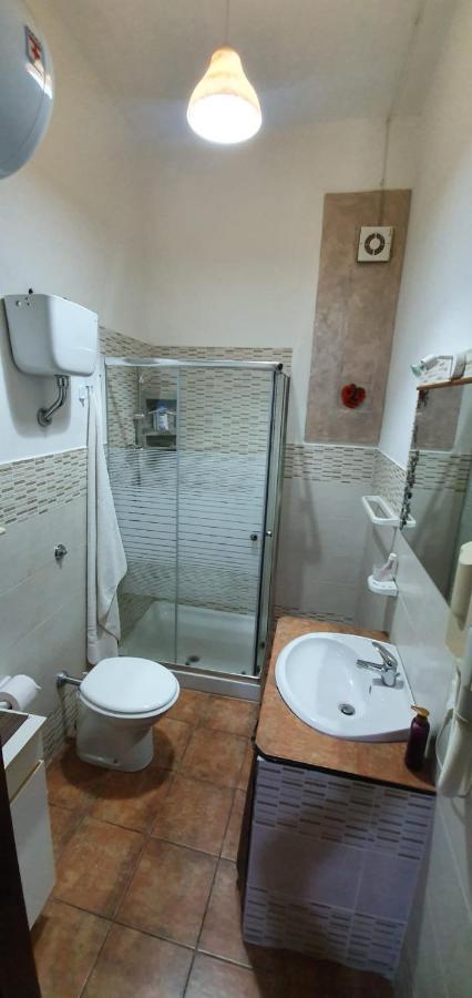 Casa Vacanze Fondaco Di Scillato Scillato  外观 照片