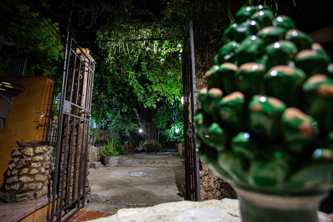 Casa Vacanze Fondaco Di Scillato Scillato  外观 照片