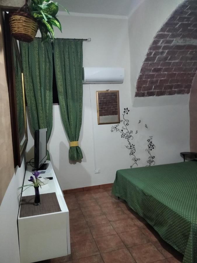 Casa Vacanze Fondaco Di Scillato Scillato  外观 照片