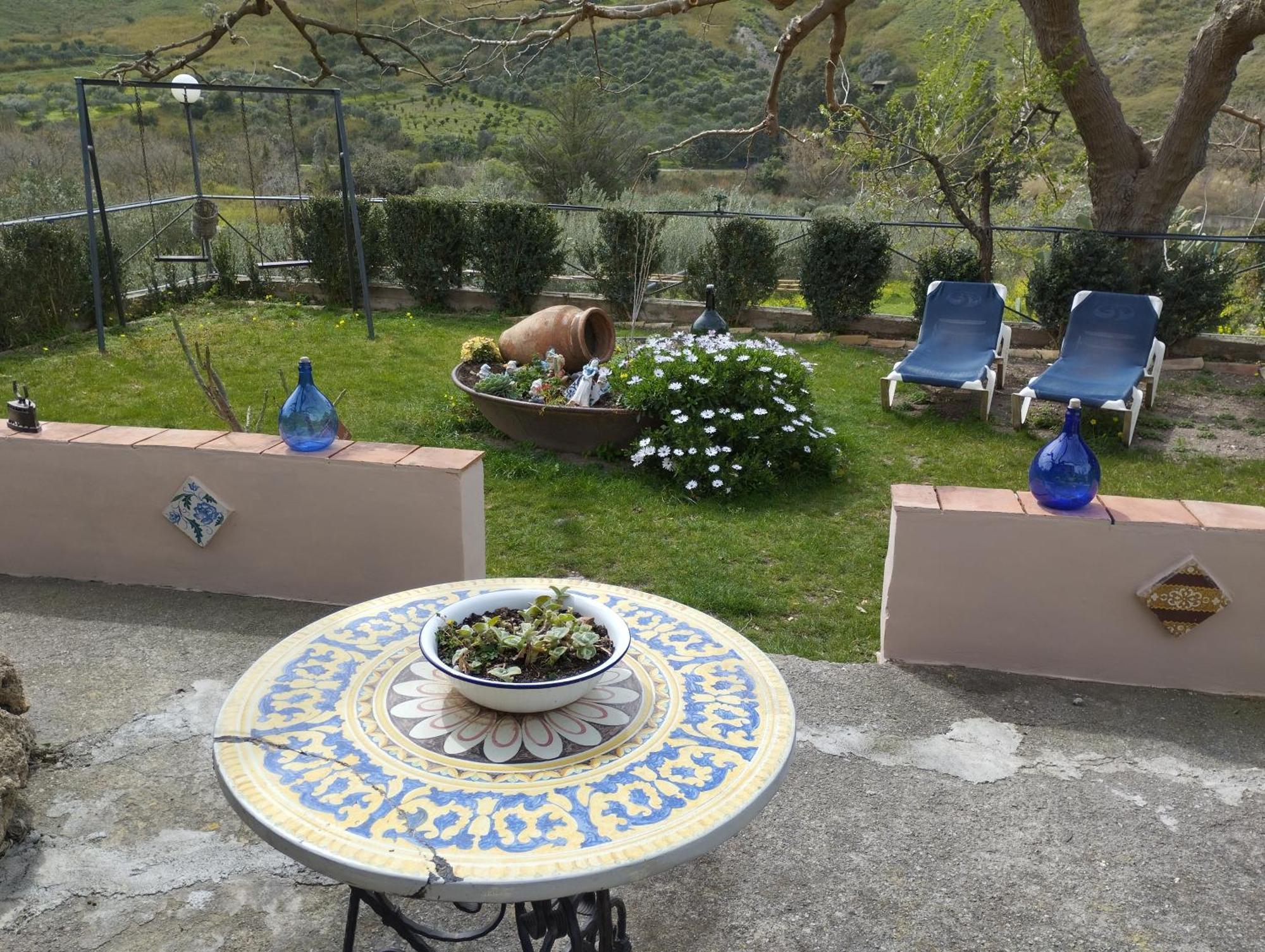 Casa Vacanze Fondaco Di Scillato Scillato  外观 照片